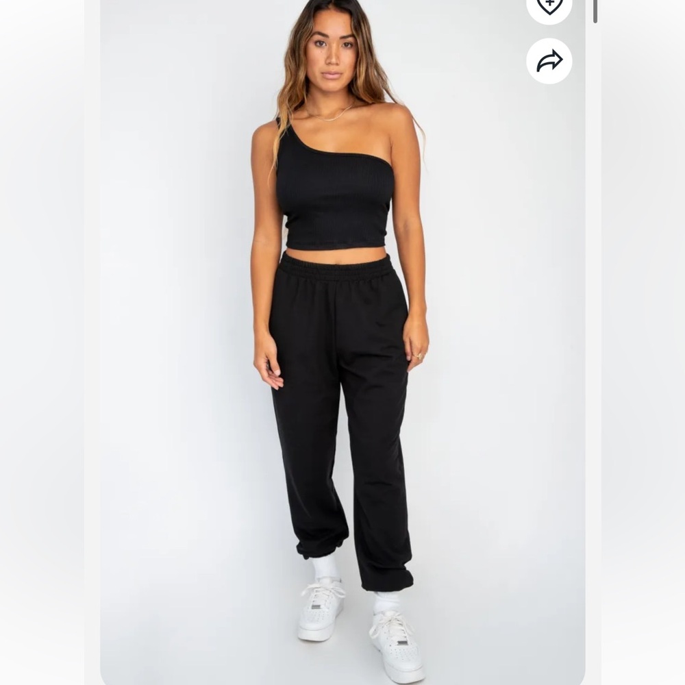 Skatie Jagger Sweatpants Joggers in CloudLux. Size Large, Black. $110